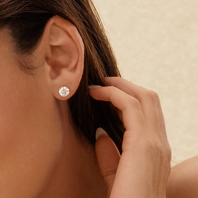 עגילי יהלום סוליטר זהב לבן