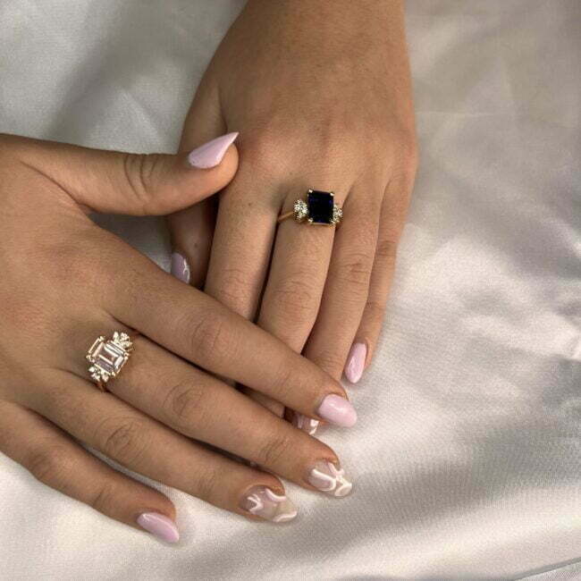 טבעת וינטג' עם יהלומים ואבן חן כחולה