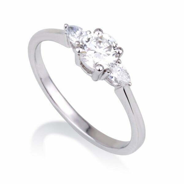 טבעת בצורת טיפות 2 קראט