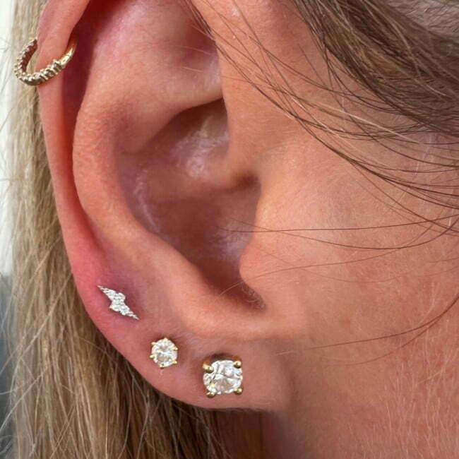 עגיל פירסינג lightning זהב לבן עם יהלומים