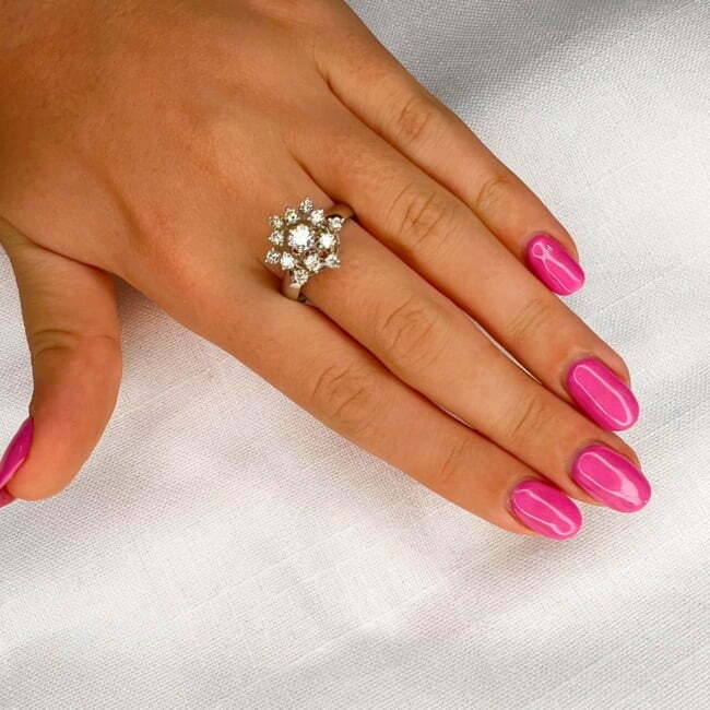 טבעת פרח יהלומים