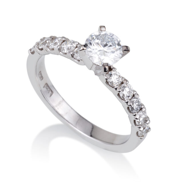 טבעת אירוסין אנה