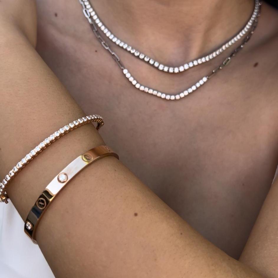 צמיד X LOVE מזהב לבן משובץ ביהלומים