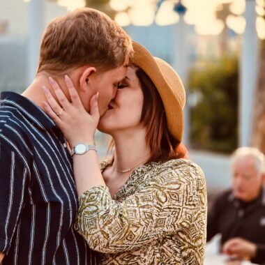 נטלי ודניאל חוגגים את אהבתם עם טבעת אירוסין של רשת אקס לאב דיאמונדס